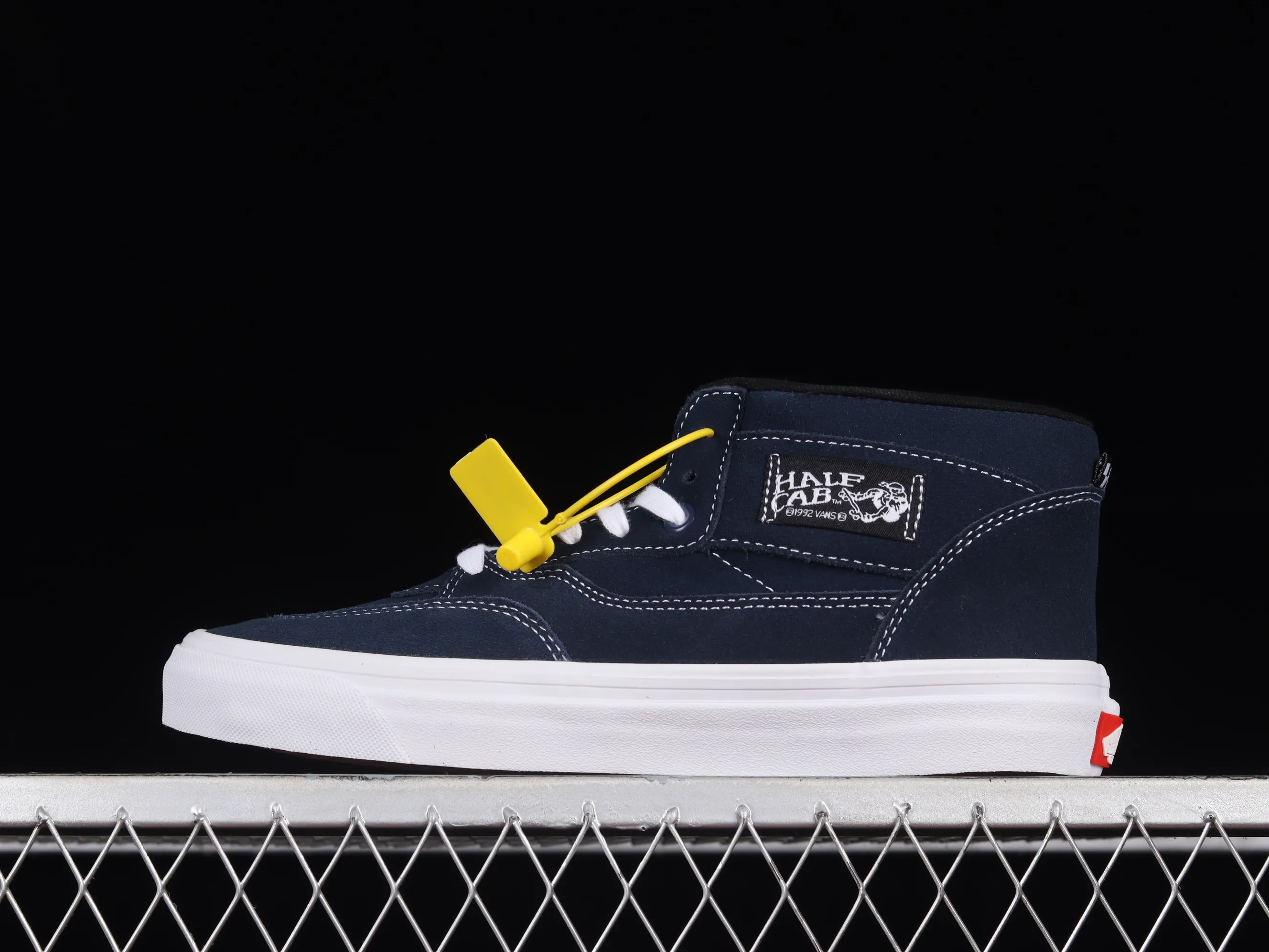 All categories Vans Vans series Vans Mid Vans Zhongbang Vans Half Cab Legend skater signature Zhongbang skateboard shoes VN0A5KYALKZ